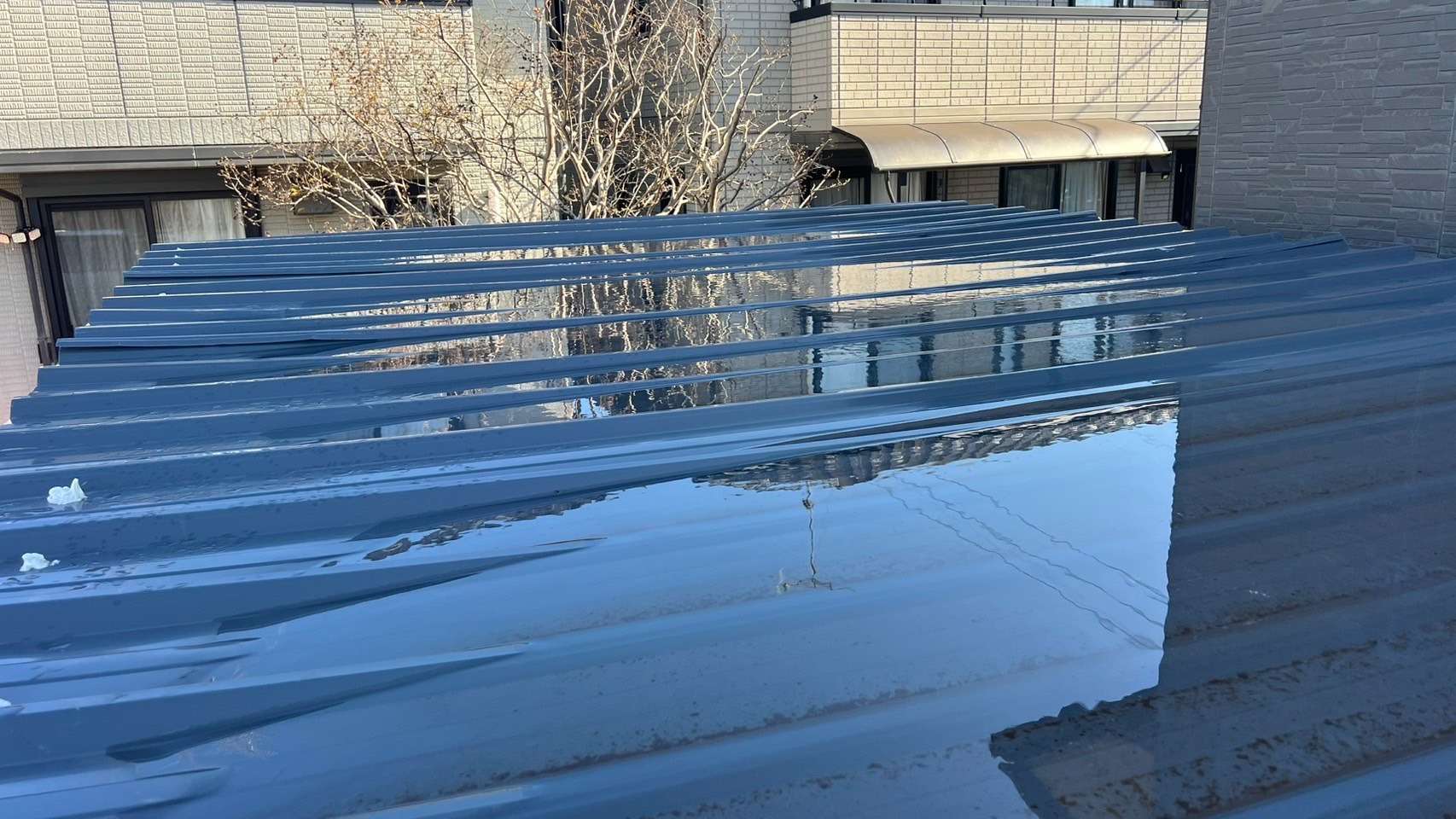 2026年4/20 コンテナハウスの屋根の張り替えをしました!