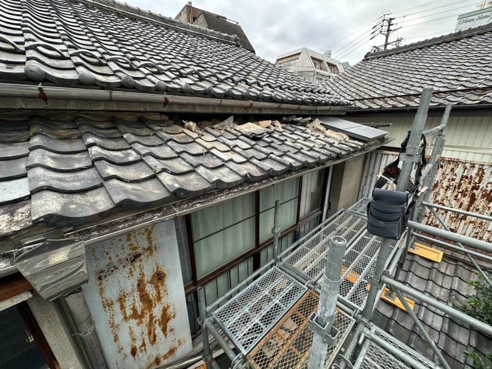 2026年10/29 岐阜市にて瓦屋根のめくりから下地工事をしました!
